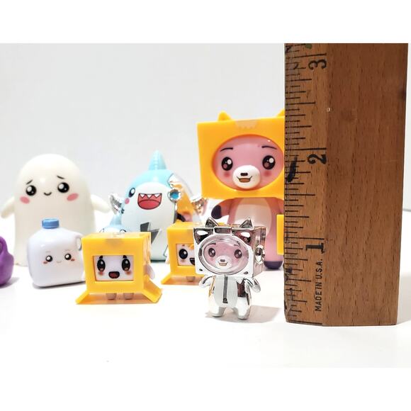 Lot of 12 LankyBox Mystery Figures Micro and Macro - Picture 2 of 10